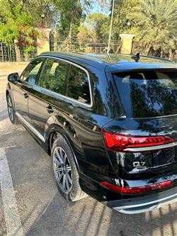 اودي Q7